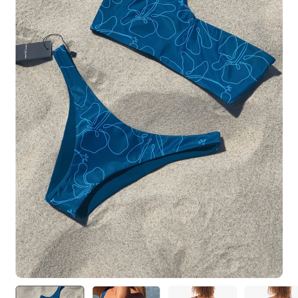 Vaya Island Reversible Bikini Set